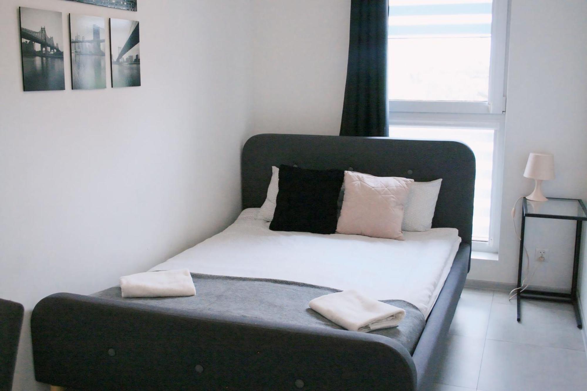 Апартаменти Apartament Nero Торунь Екстер'єр фото